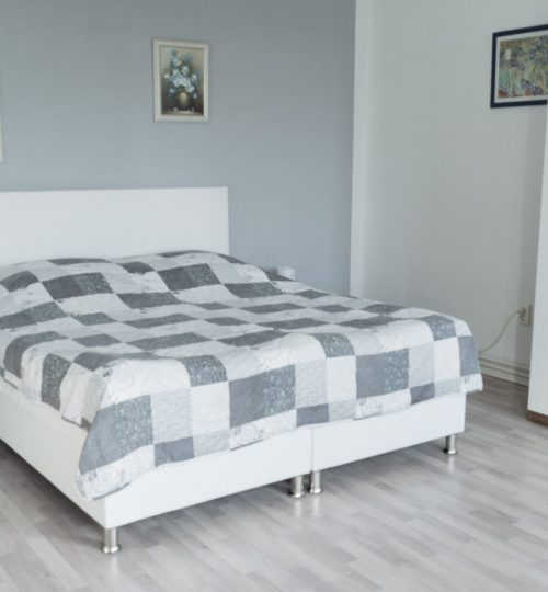 Schlafzimmer 1 (3)